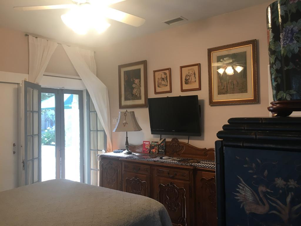 Dresden B & B Los Angeles Pokoj fotografie